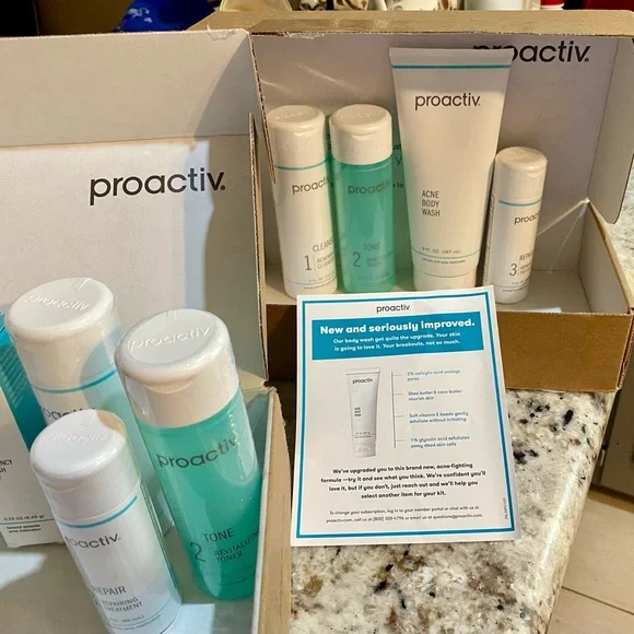 Proactiv skin Care Replenishment Kit! New in box! - Picture 5 of 7